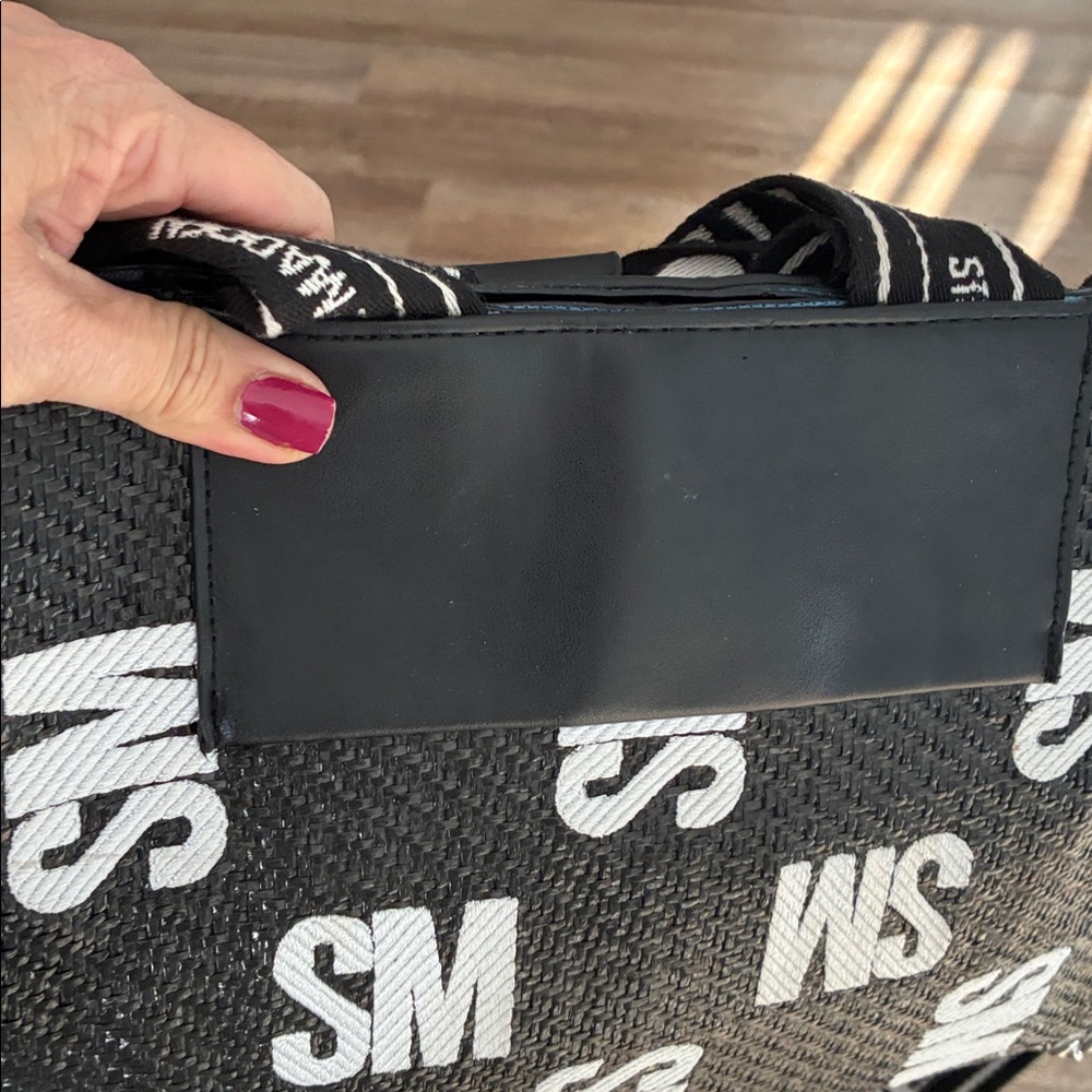 Steve Madden woven tote - Picture 9 of 10